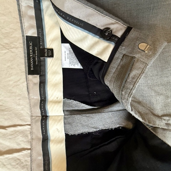 Banana Republic - Two Pair Men’s Dress Pants, 30x30 Tailored Slim Fit, Navy,Gray - Picture 10 of 10